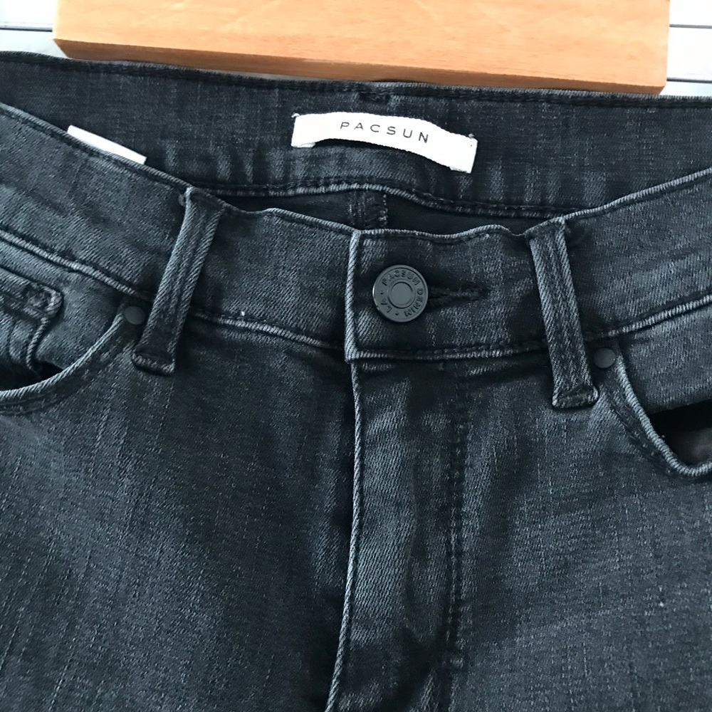Pacsun Distressed High Rise Jegging - Picture 3 of 4